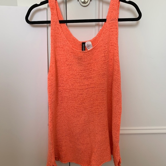 H&M Tank Top - Picture 1 of 3